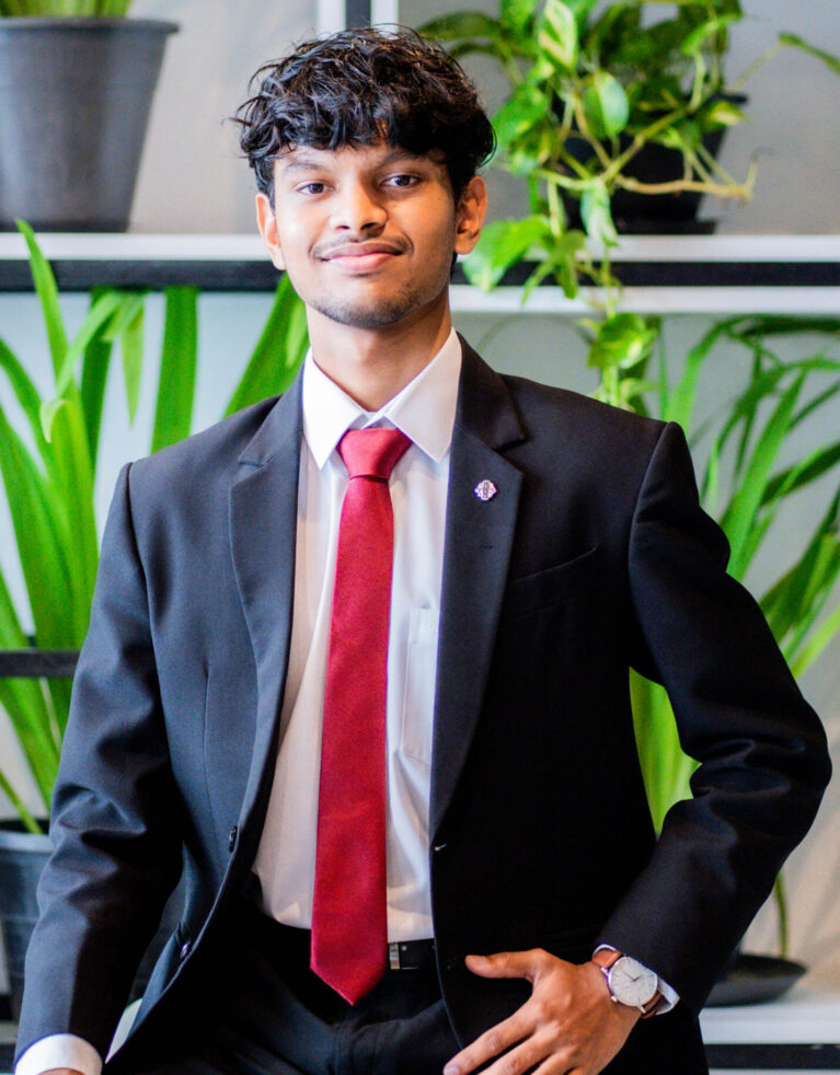 Leo Menash Gamalatge